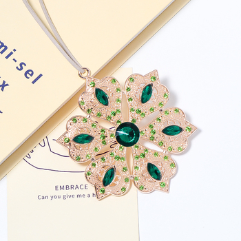 Vianočný kovový prívesok v tvare snehovej vločky s kryštálom – Materiál: Iné – Značka: New Li Queen – Štýl: Moderné umenie – Oslava: Vianoce