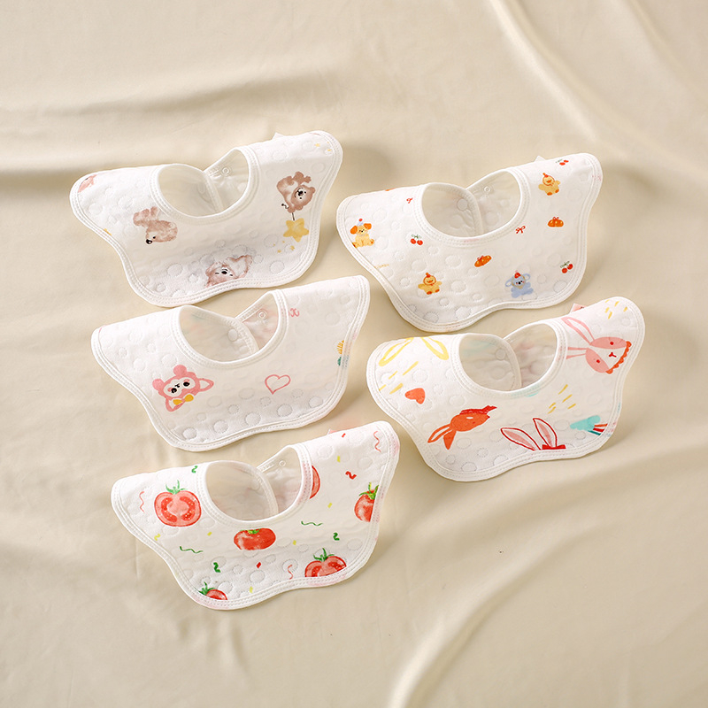 Detský bryndáčik z čistého bavlna (>95%), nepremokavý, cartoon vzor, pre deti 1–3 roky