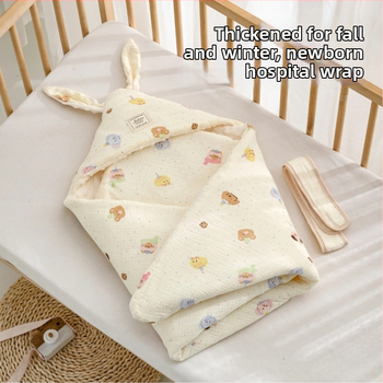 Одеяло за завиване на новородено с качулка – полиестерен пълнеж, чист памук, леко тегло под 0,5 кг, за пролет и есен