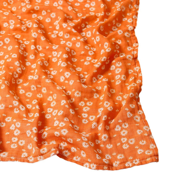 Zavinovací uterák z 100% bavlny, pruhovaný alebo kockovaný vzor, Bezpečnostná trieda A, pre dojčatá a malé deti (1–3 roky)