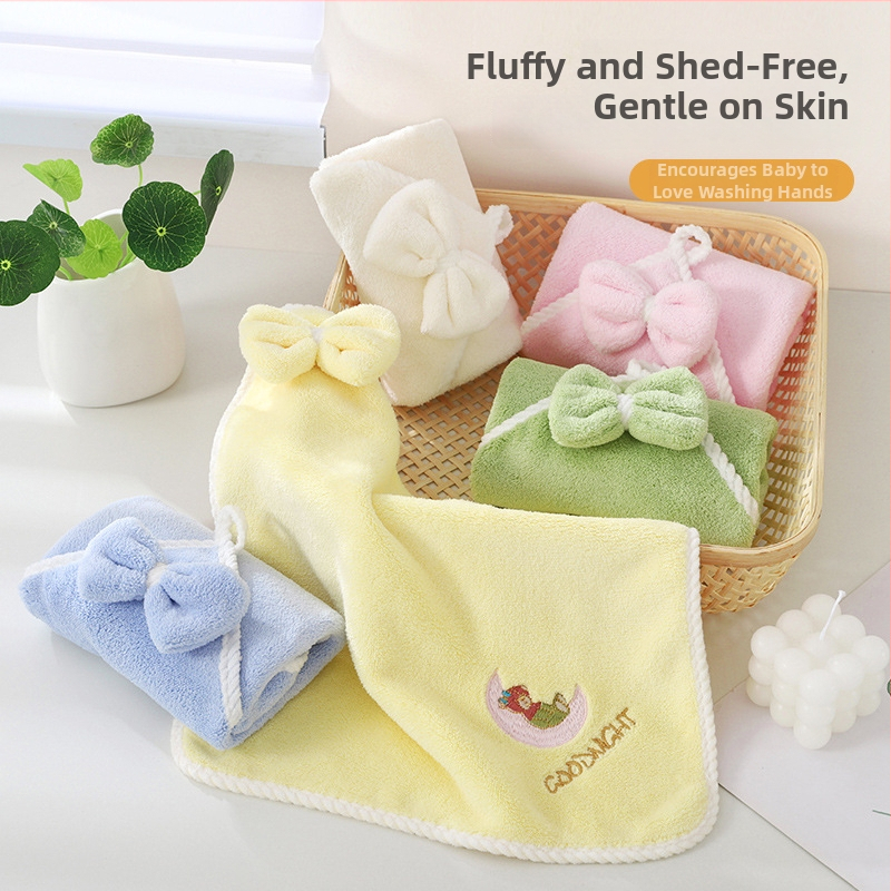 Moon Bear beebade rätik, korallflaiš materjal, 0–5 s vees imendumine, kirjatud Moon Bear logo, juukseid kuivatav rätik, 45 g