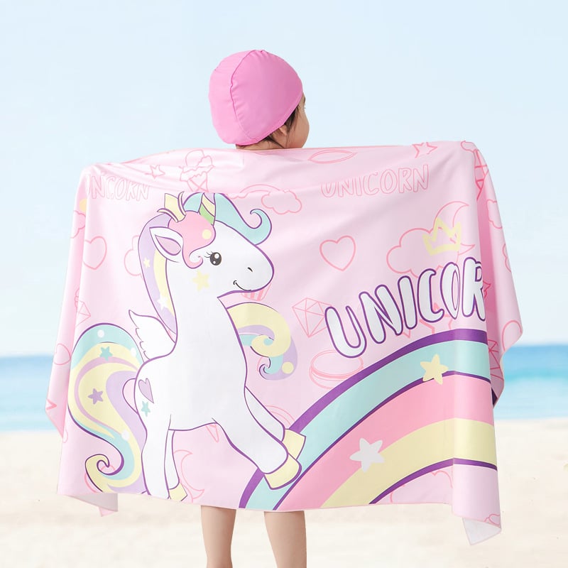 Детска хавлия за баня с качулка – абсорбираща, принтована тъкан с двустранно кадифено покритие; основен компонент 87%, вторичен 13%; GSM 200–300 g/m²; персонализиране: Да