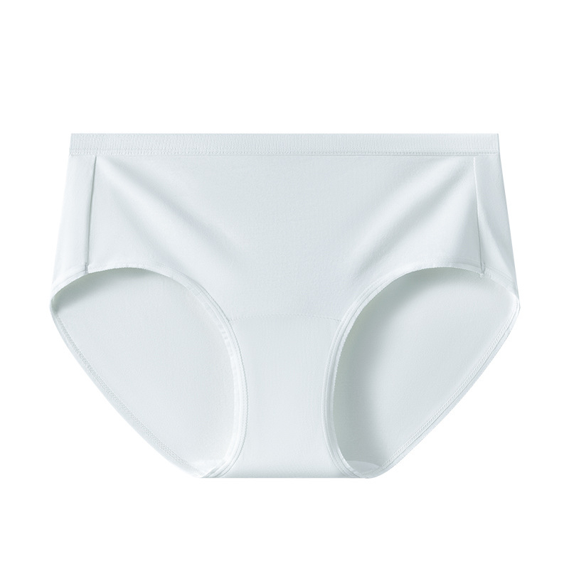 Дамски безшевни памучни гащички с средна талия, дишащи и антибактериални.