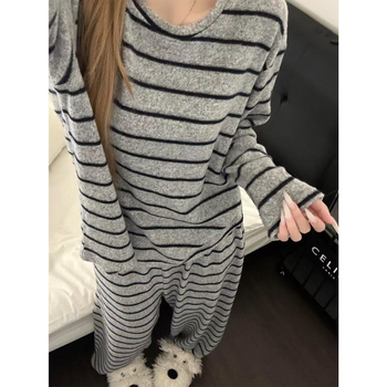 Set de pijamale de dormit cu design în dungi de stil coreean, fleece german, țesătură groasă 251–300 g/m², guler rotund, mâneci lungi, pantaloni lungi, pentru toamnă și iarnă