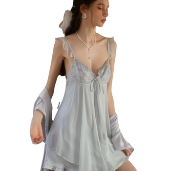 Nočná šaty typu sling z Ice Silk, s vankúšikmi na prsiach, výstrih do V, bez rukávov, čipka na chrbte