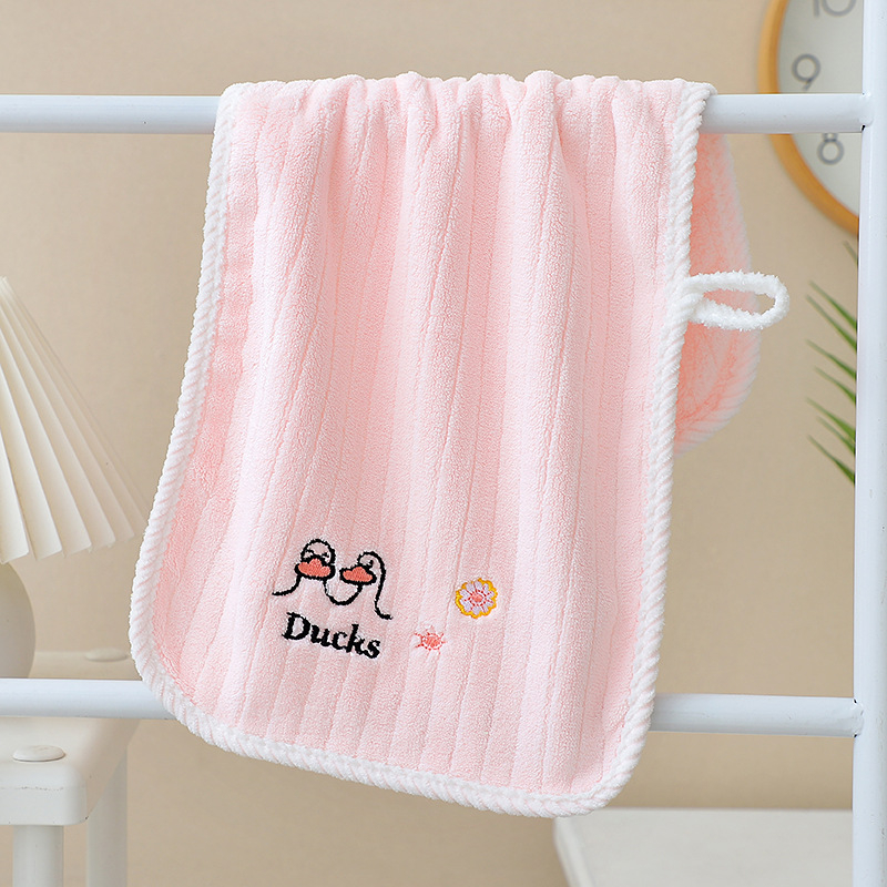 Детска кърпа за лице – мека, абсорбираща, квадратна; полиестер-памучна смес, 100D нишка, плоско тъкане, тегло под 50 g