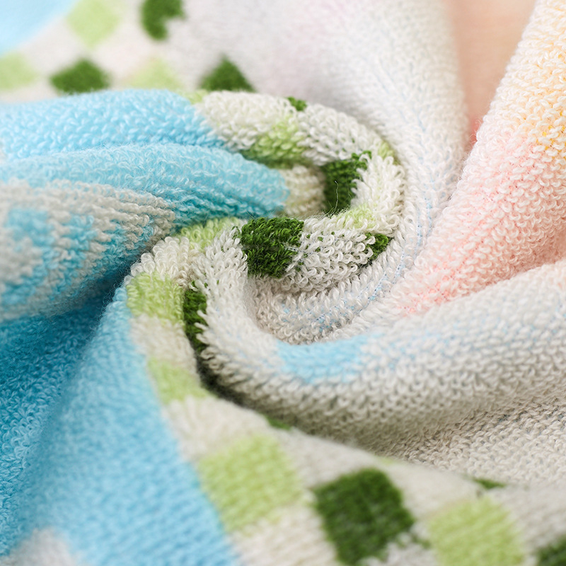 Detská štvorcová bavlnená utierka na tvár, mäkká a savá, 28 g, 32 vlákien, štvorcový uterák, možnosť personalizácie s logom.