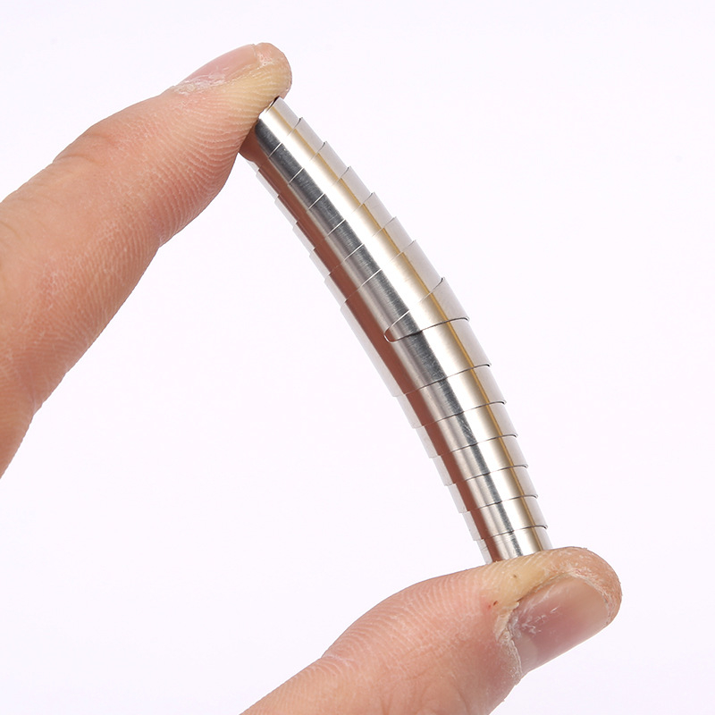 Záhradné nožnice na rez ovocných stromov Hiroshi Sagawa — hardvérové použitie, ťahový mechanizmus.