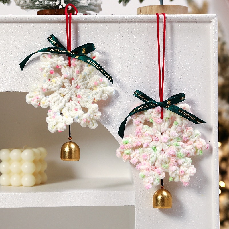 Villastest lõngadest valmistatud jõulupuude riputatavad dekoratsioonid lumehelved ja pompomid – Yue Xiao Yi (Kood: 74SD=GJ; Materjal: Vill; Bränd: Yue Xiao Yi; Pühad: Jõulud)