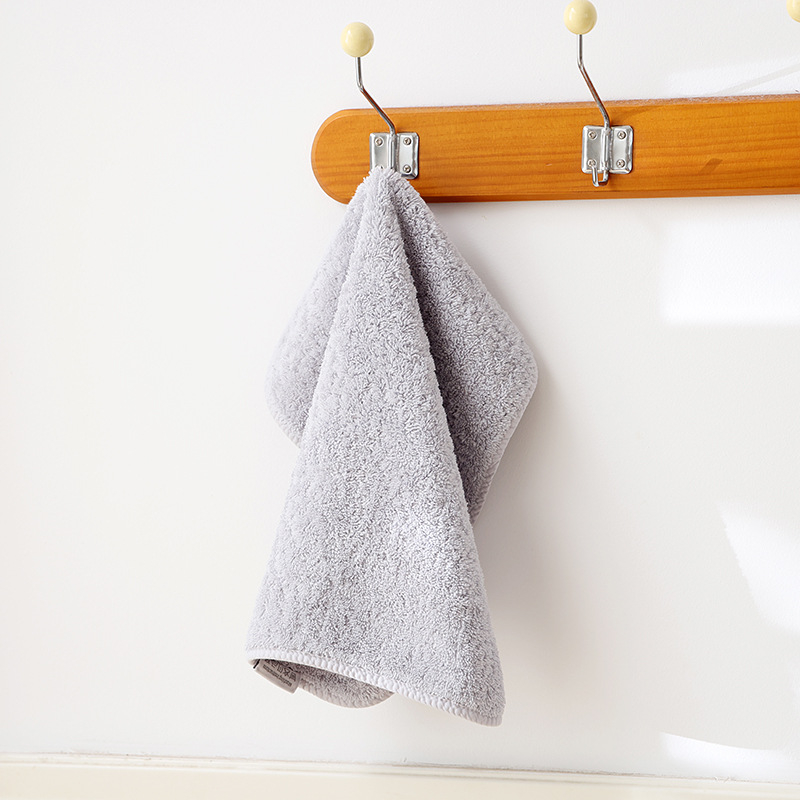 Detský štvorcový uterák z 100% bavlny, antibakteriálny, hrubý, okraj s háčikom na zavesenie, 105 g