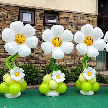 Stĺpec balónov s kvetmi – latexové okrúhle balóny, dekoratívne balóniky, vhodné pre školy a škôlky