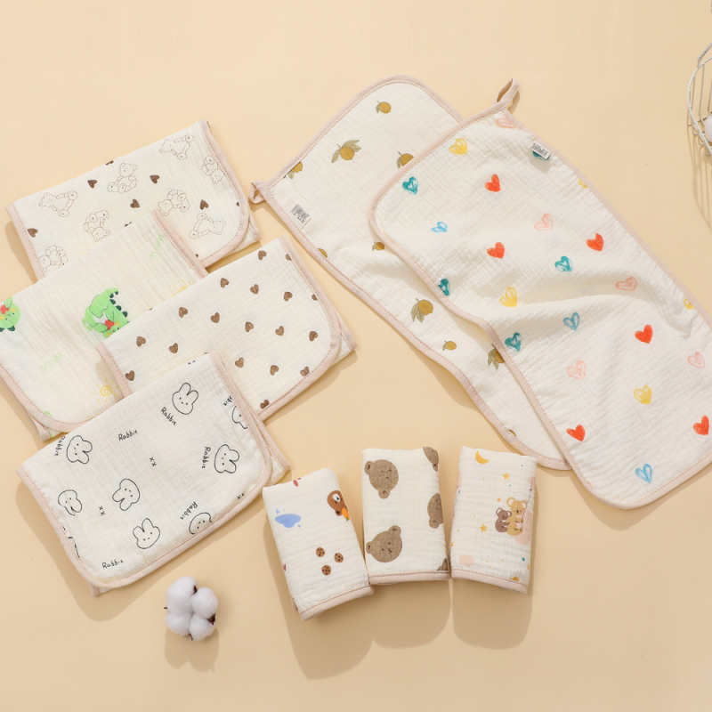 Štvorsvrstvová gáza s karikatúrnym vzorom, bavlna, absorpčná, pre batoľatá 1–3 roky