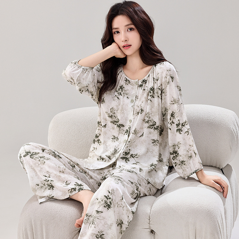 Ženski set pidžama s kardiganom, materijal regenerirana celuloza, tanak materijal 101–120 g/m2, dugi rukav, uzorak u nacionalnom stilu