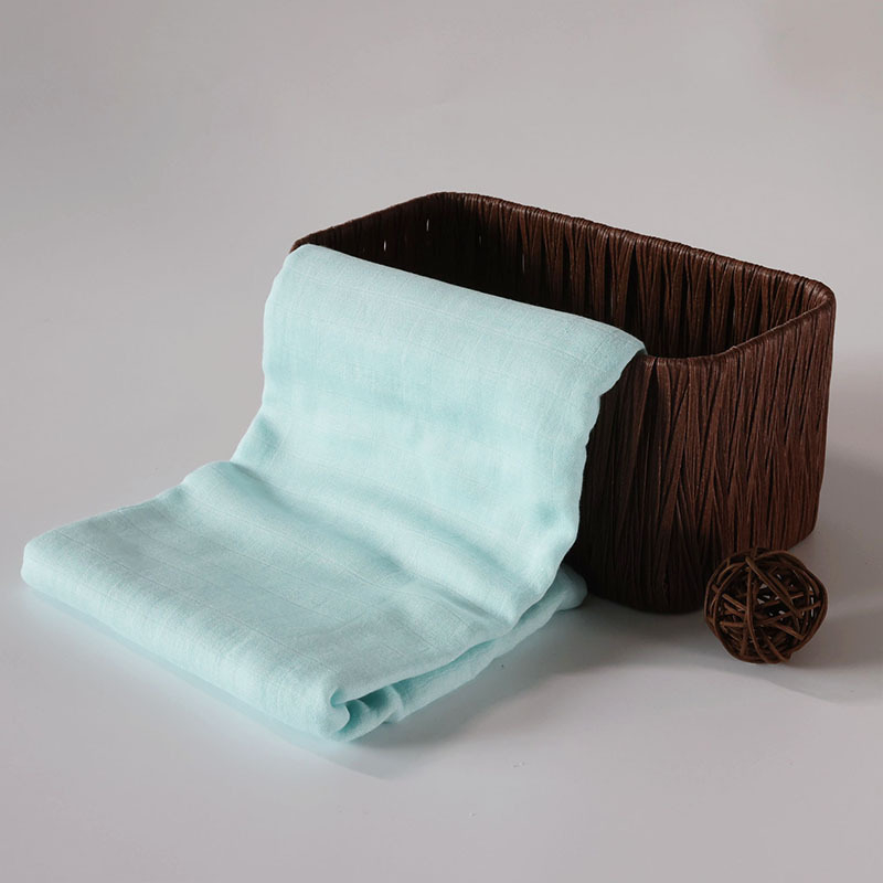 Prozračna bebi swaddle deka od bambus vlakana, jednobojna, dvostruki sloj gaze, za bebe.