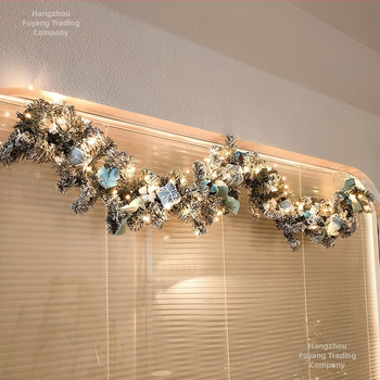 Vianočná dekorácia: girlanda z ratanu s strapcami a čipkou na okno (6fSTaTK4; Materiály: ratan, textil, ďalšie; Značka: Hangzhou Fuyang Trading Firm; Vhodné na Vianoce)