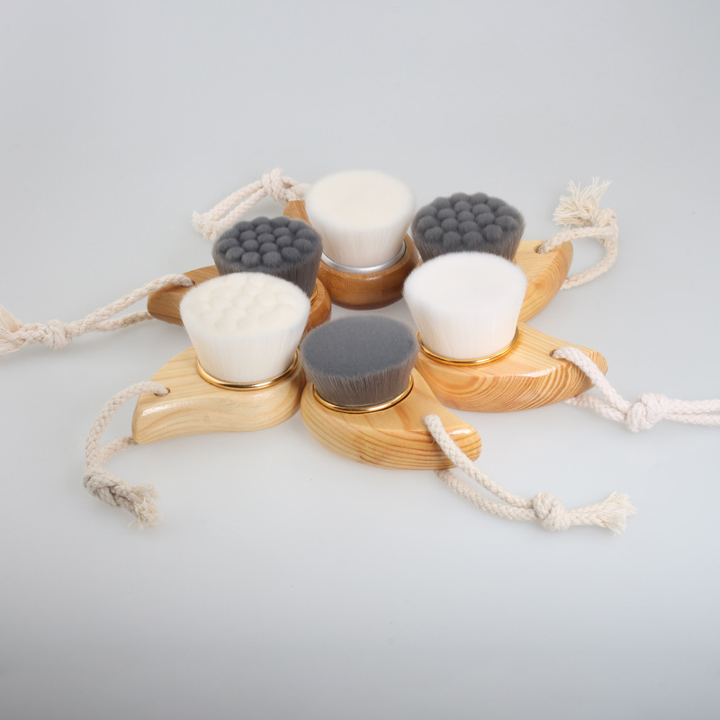 Ručná kefka na čistenie tváre s drevenou rúčkou, masážny typ, hlboké čistenie