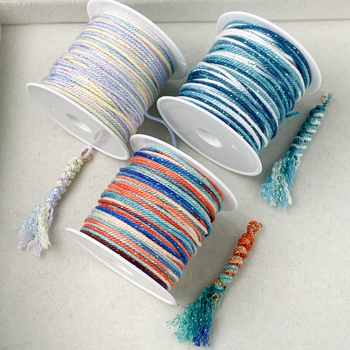 DIY doplnky: ručne tkané vlákno lano na náramky (jar 2025)