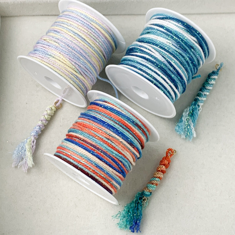 DIY doplnky: ručne tkané vlákno lano na náramky (jar 2025)