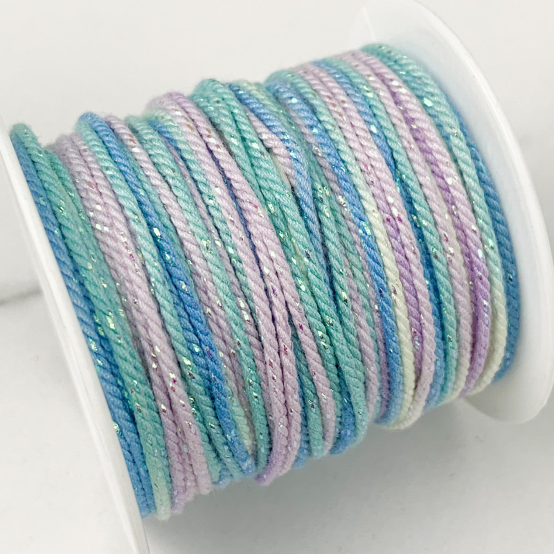 DIY doplnky: ručne tkané vlákno lano na náramky (jar 2025)