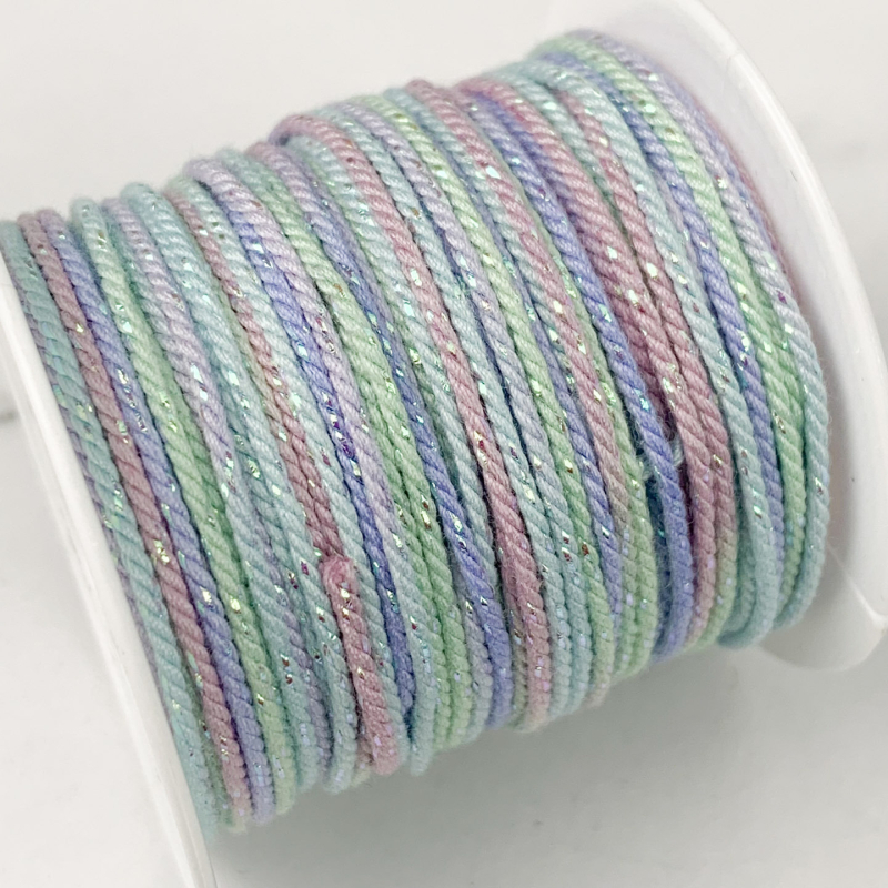 DIY doplnky: ručne tkané vlákno lano na náramky (jar 2025)