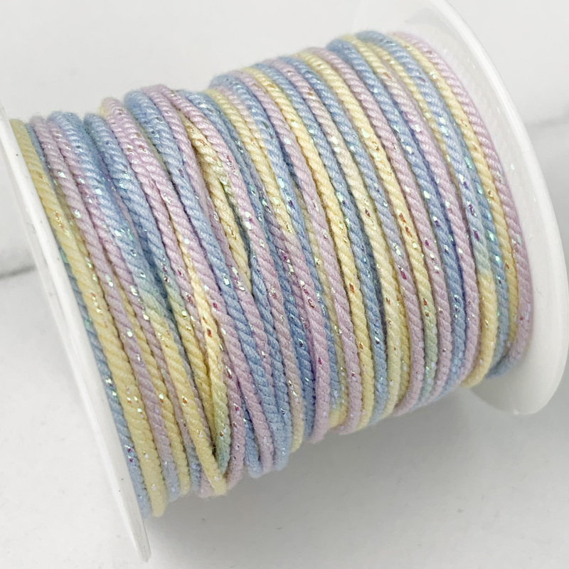 DIY doplnky: ručne tkané vlákno lano na náramky (jar 2025)