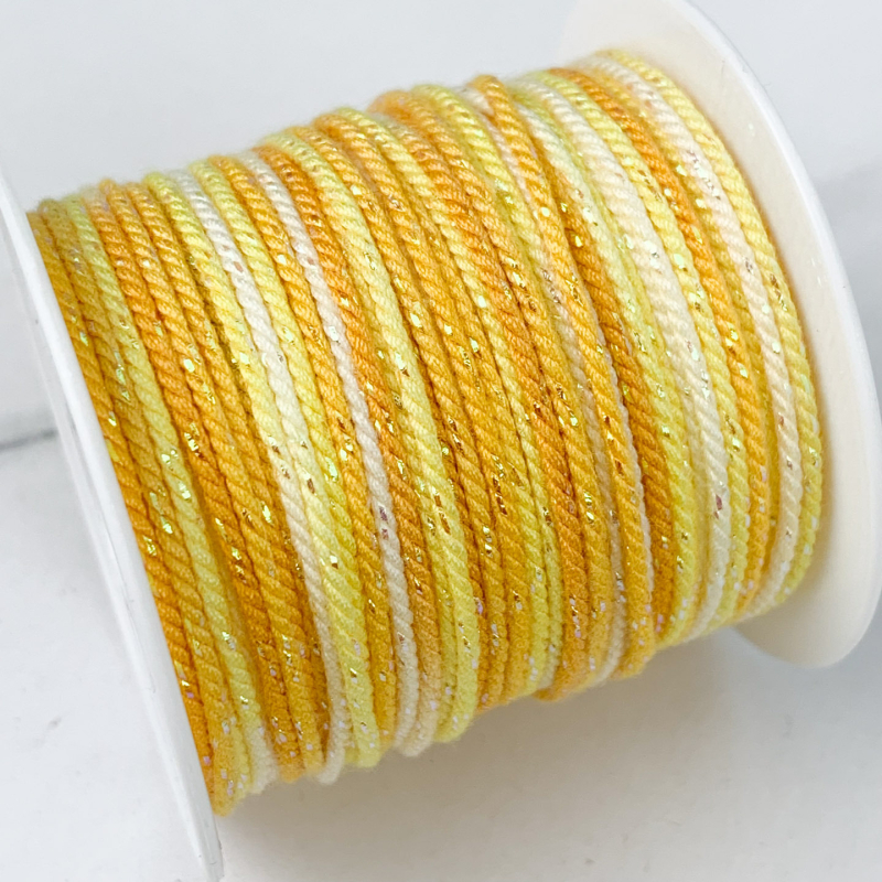 DIY doplnky: ručne tkané vlákno lano na náramky (jar 2025)