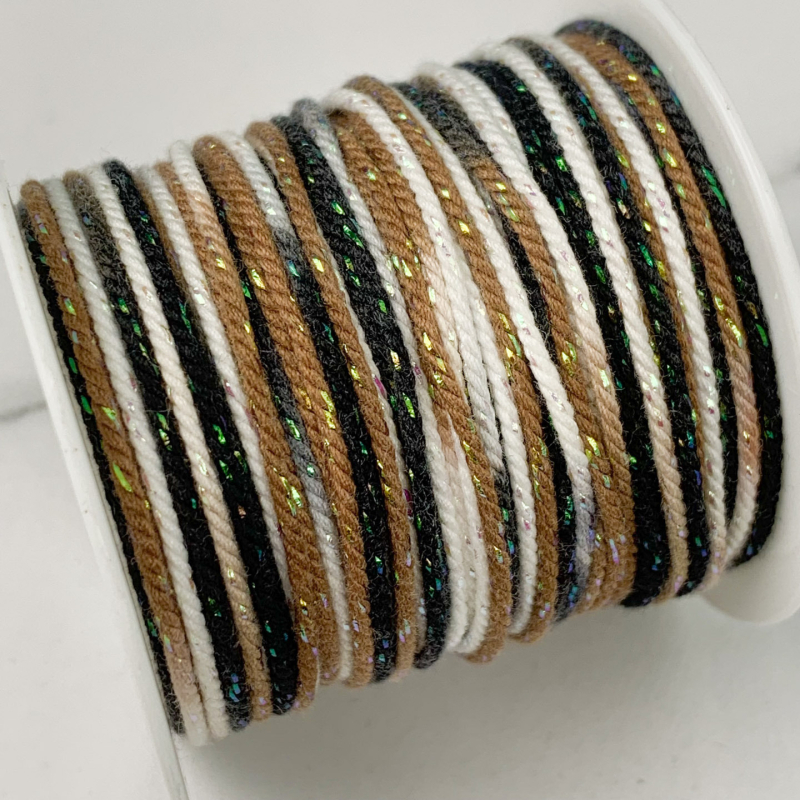 DIY doplnky: ručne tkané vlákno lano na náramky (jar 2025)