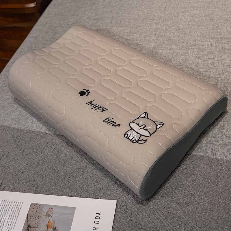 Vankúš z peny s pamäťou, Ice Silk látka, vlnitý tvar, univerzálne použitie