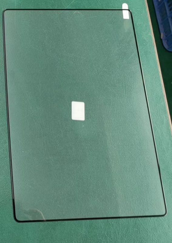 Tempered filmová ochrana pre Tesla Model 3 – displej centrálnej konzoly a zadnej časti; proti odtlačkom prstov, olejovo odolná