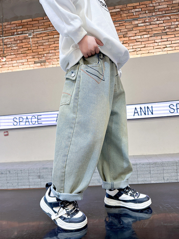 Detské džínsy pre chlapcov v kórejskom štýle, so strednou pasou a elastickou gumou, mäkký povrch, vhodné na jar a jeseň