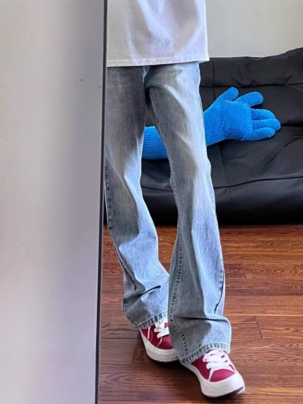 Muške traperice – mikro flare, straight kroj, srednji pojas, oprani denim, 60% pamuk, ljeto