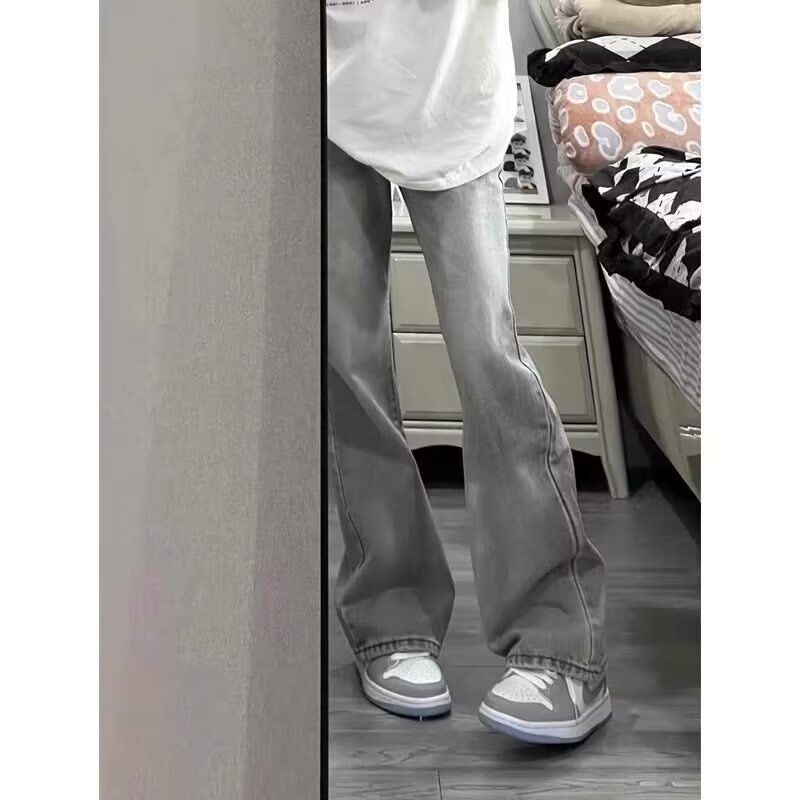 Muške traperice – mikro flare, straight kroj, srednji pojas, oprani denim, 60% pamuk, ljeto
