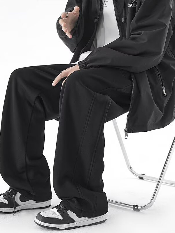 Pánske nohavice s rovnou nohavicou, flís vo vnútri, bavlnená zmes, stredne vysoký pás, šnúrka v páse, zimné