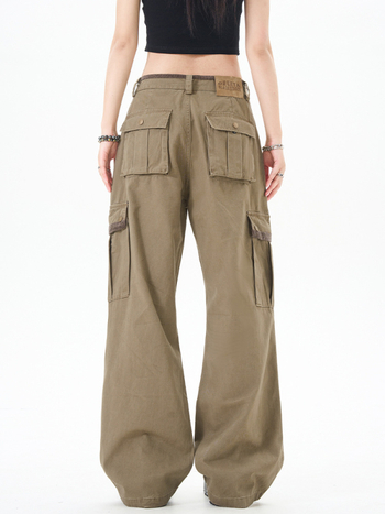 Pantaloni casual din bumbac, croială dreaptă, talie medie, cu multe buzunare, respirabili