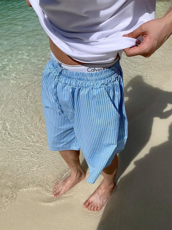 Pánske plážové šortky Harajuku štýl, 100% polyester, rýchloschnúce a priedušné, šnúrka v páse, rovný lem