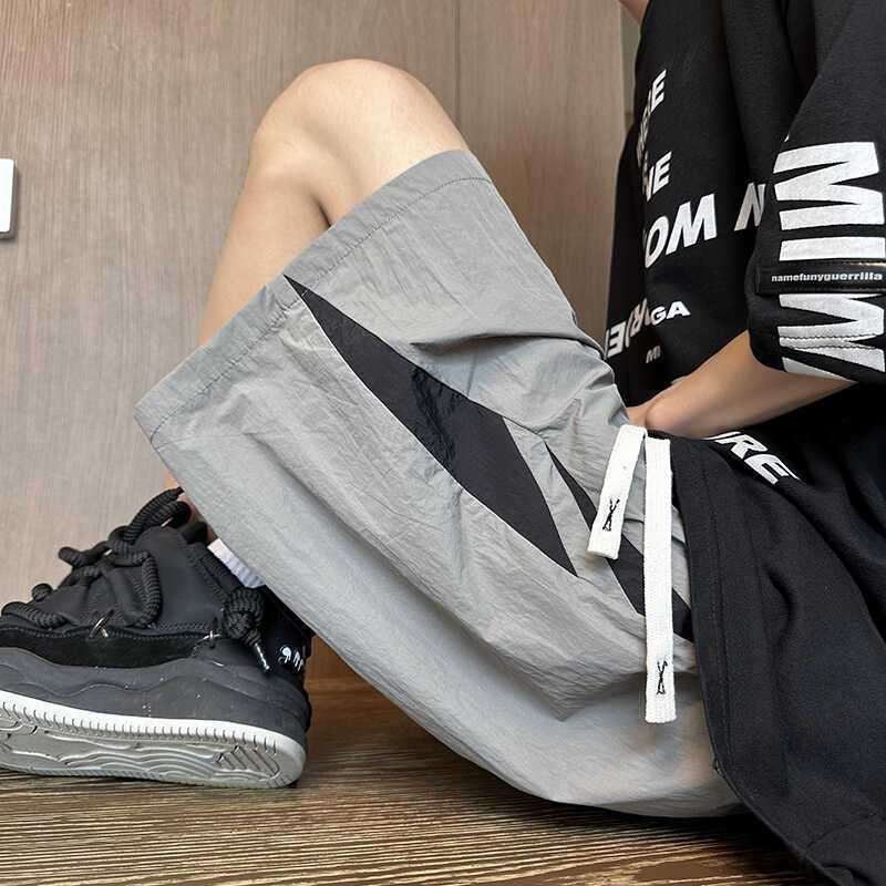 Muške sportske šorceve s ravnim krojem, tanke poliester tkanine, mikroelastičnost, antibakterijski i otporni na habanje