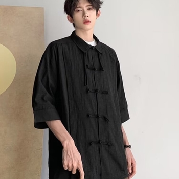 Pánska košeľa v Tang štýle, krátke rukávy, golier turn-down, voľný strih, látka 85% polyesterová zmes, jar–jeseň