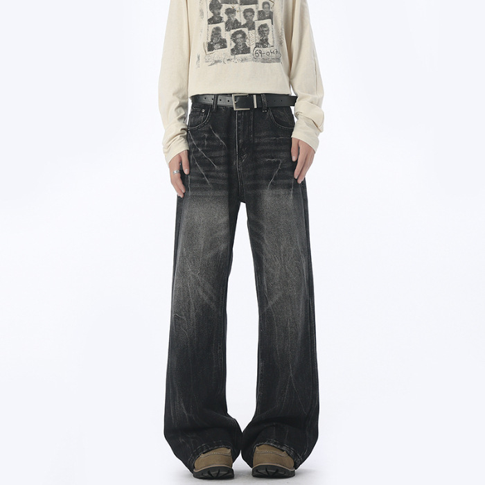 Džíny – stredný pás, rovné nohavice s mikro flare, oprané denim, 70.9% bavlna, 18.4% regenerované vlákna, 10.7% polyester, viac vreciek