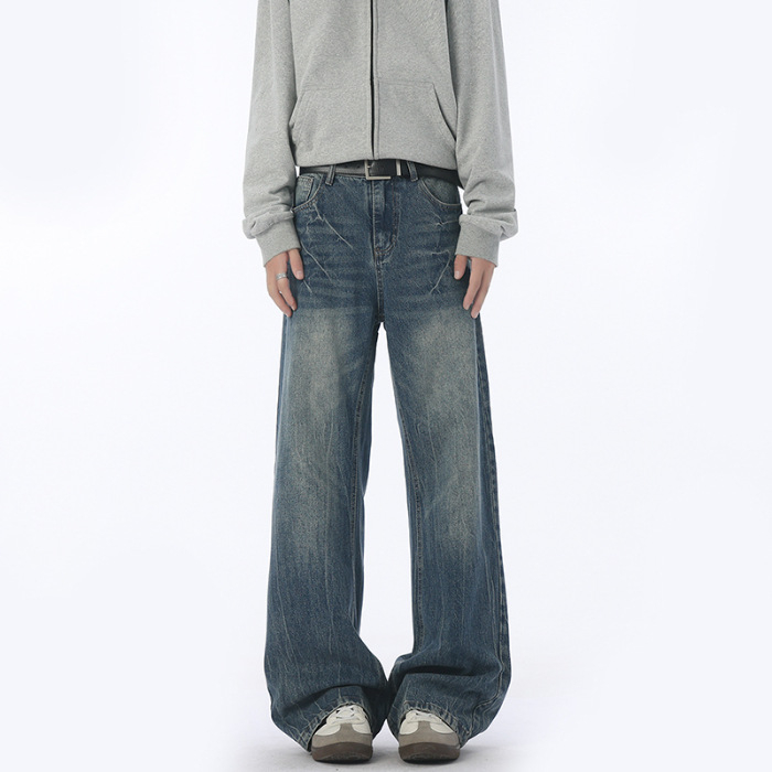 Džíny – stredný pás, rovné nohavice s mikro flare, oprané denim, 70.9% bavlna, 18.4% regenerované vlákna, 10.7% polyester, viac vreciek