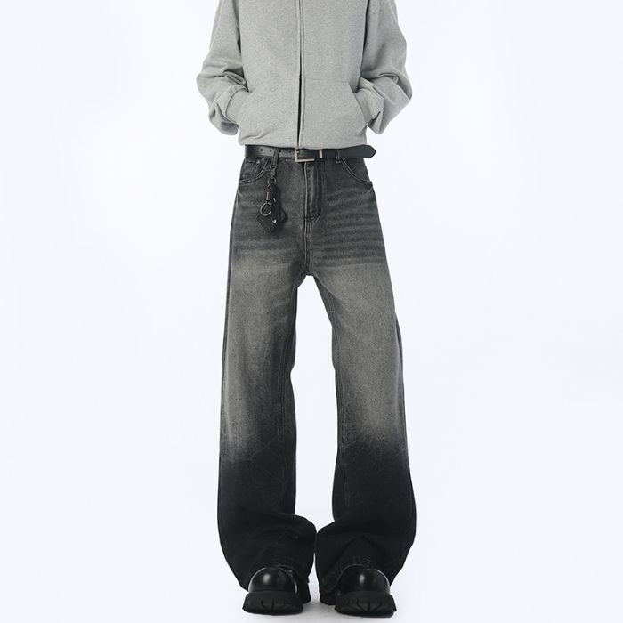 Džíny – stredný pás, rovné nohavice s mikro flare, oprané denim, 70.9% bavlna, 18.4% regenerované vlákna, 10.7% polyester, viac vreciek