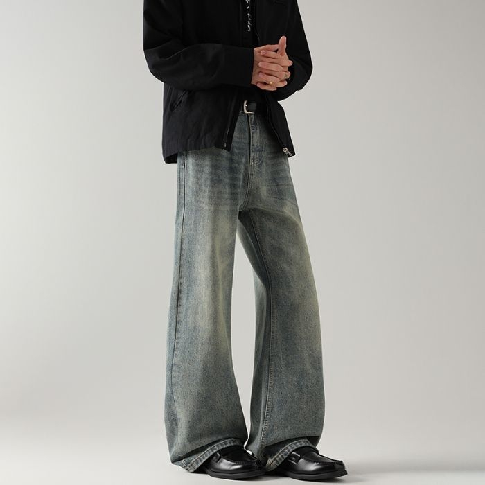 Džíny – stredný pás, rovné nohavice s mikro flare, oprané denim, 70.9% bavlna, 18.4% regenerované vlákna, 10.7% polyester, viac vreciek