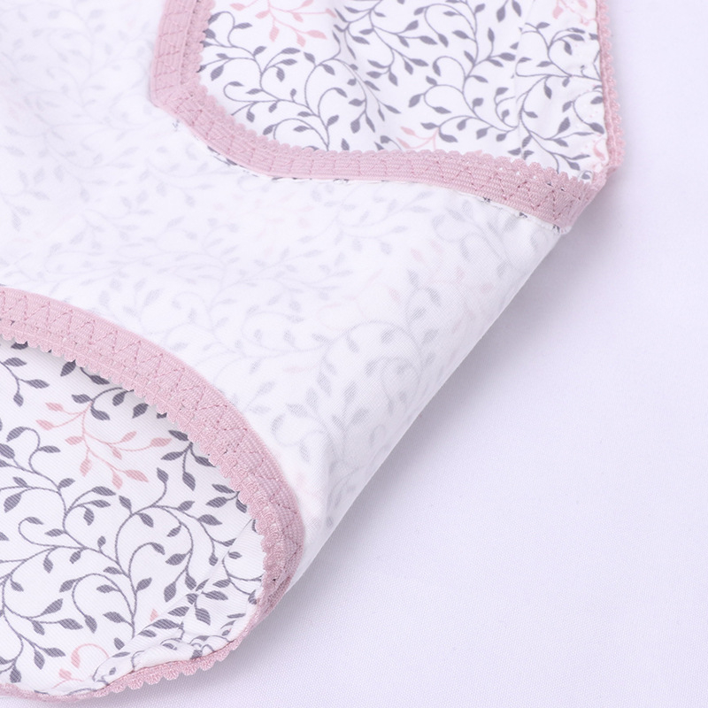 3 броя дамски памучни бикини с флорална дантела, висока талия, дишащи