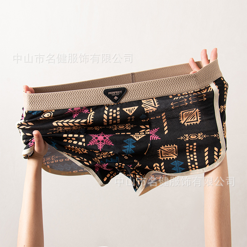 Pánske boxerky z čistej bavlny, vintage etnický štýl, priedušné pohodlie; Hlavný materiál: bavlna 90–95%; Vzory: kamufláž, ovocie, roztrhané kvety; Pás: stredná výška; Pletená tkanina