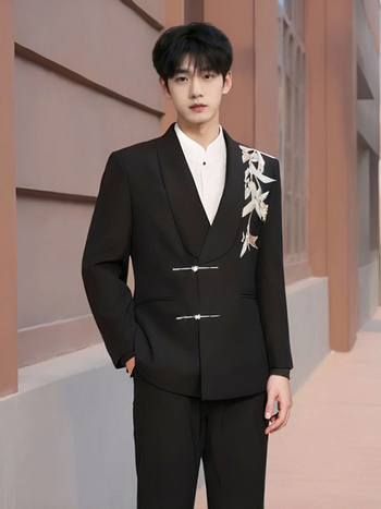 Vőlegény Zhongshan stílusú esküvői öltöny — zakó egysoros, kétgombos zárás, szabott szabás, poliészter-keverék, patchwork dizájn, tavaszi esküvőkre