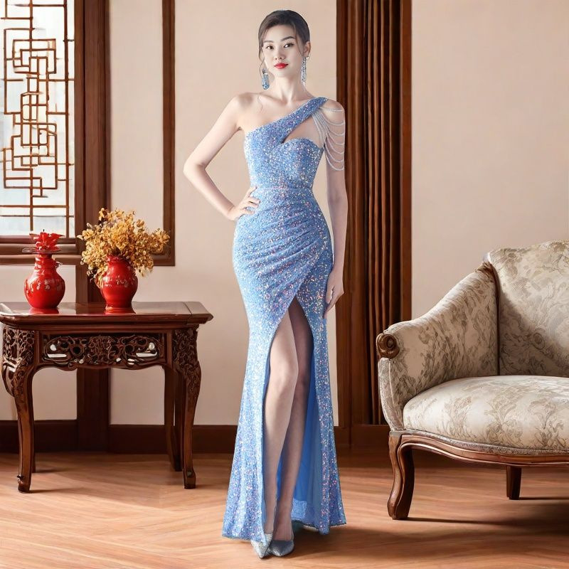 Spoločenské šaty s flitrami, jednorazové, bez rukávov, výstrih cez rameno, dlhá nepravidelná sukňa, vlnovitý bodkovaný vzor, 95% polyester