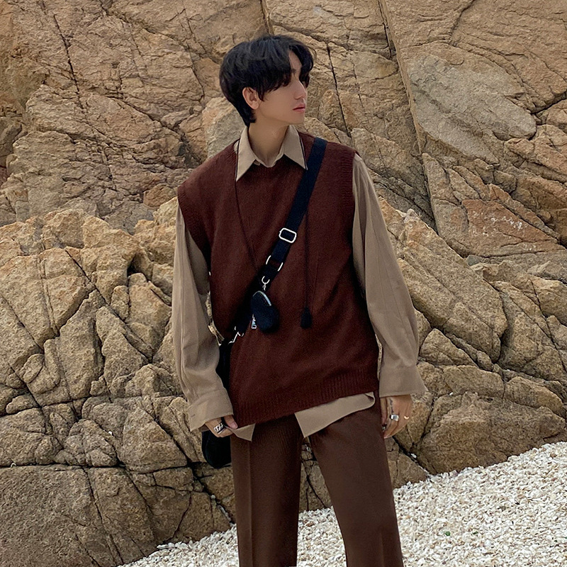 Pánska pletená vesta, jednofarebná, voľný strih, hrubé pletenie, 66-70% vlna, jeseň