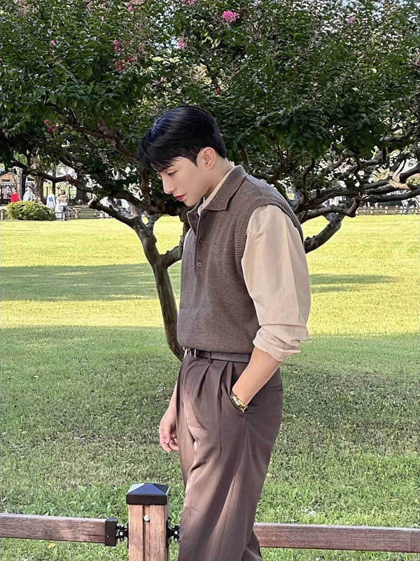 Pánske bezrukávové pletené tielko v japonskom štýle retro, jar–jeseň, 100% polyester, polo golier