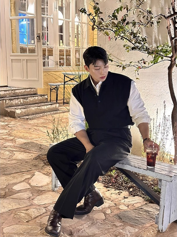 Pánske bezrukávové pletené tielko v japonskom štýle retro, jar–jeseň, 100% polyester, polo golier