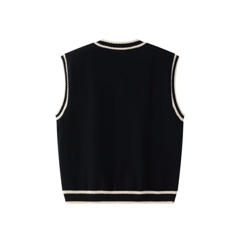 Pánska bezruká pletená vesta s štvorcovým výstrihom, akadémický štýl, bavlno-vlnená zmes s králikou srsťou 71–75%, voľný strih