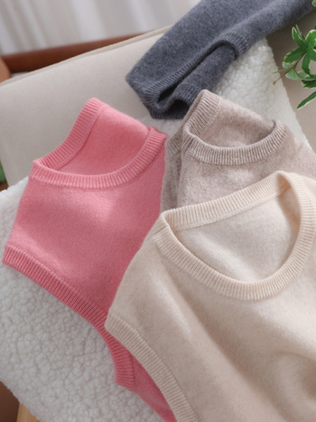 Detská bezruká pletená vesta z 100% vlny, okrúhly golier, cez hlavu, unisex